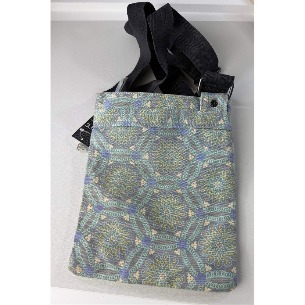 DAKINE Crossbody Jive Bahia Adjustable Strap Pouch Purse Bag NEW‎ - Picture 4 of 7
